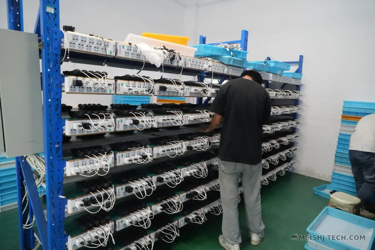 Charging and aging test for rechargeable grooming products